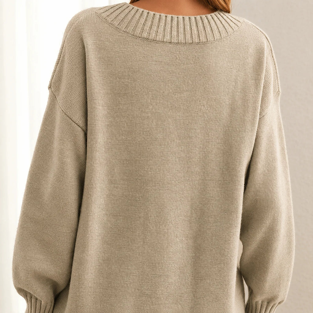 Erin Collection | Women's Oversized V-Neck Sweater with Ribbed Trim | Soft Knitwear for Comfortable Layering 2